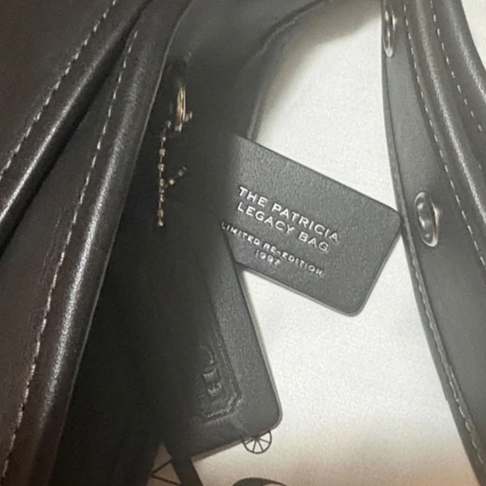 Coach Originals Patricia Legacy Bag in Silver/Black Glovetanned Leather - Picture 6 of 13